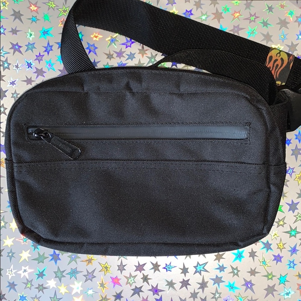 BLACK HERSHEL FANNY PACK